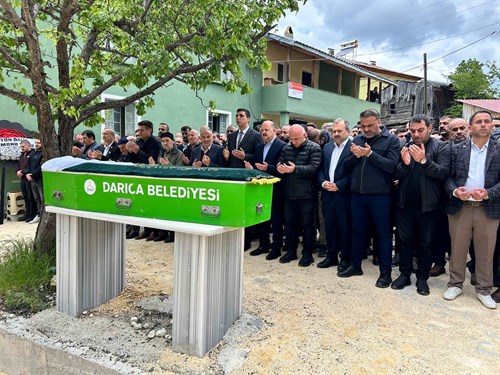 Kocaeli Darıca Belediye Başkanı Muzaffer BIYIK'ın annesi merhume Fadime BIYIK'ın Cenaze Töreni